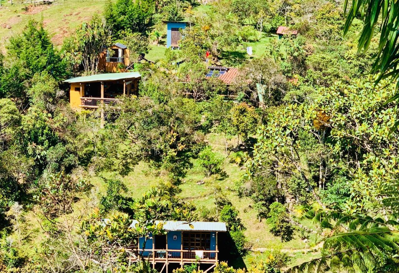 La Casa De Loto Retreat Guatape Exterior photo